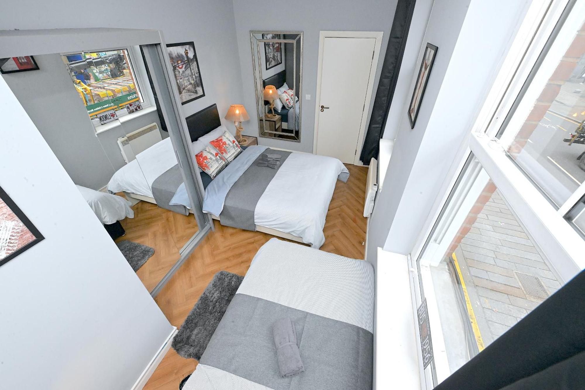 1 Bedroom Flat In Wood Green Piccadilly Line Londra Exterior foto