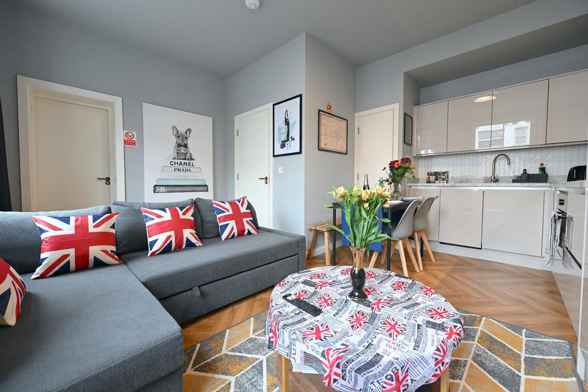 1 Bedroom Flat In Wood Green Piccadilly Line Londra Exterior foto
